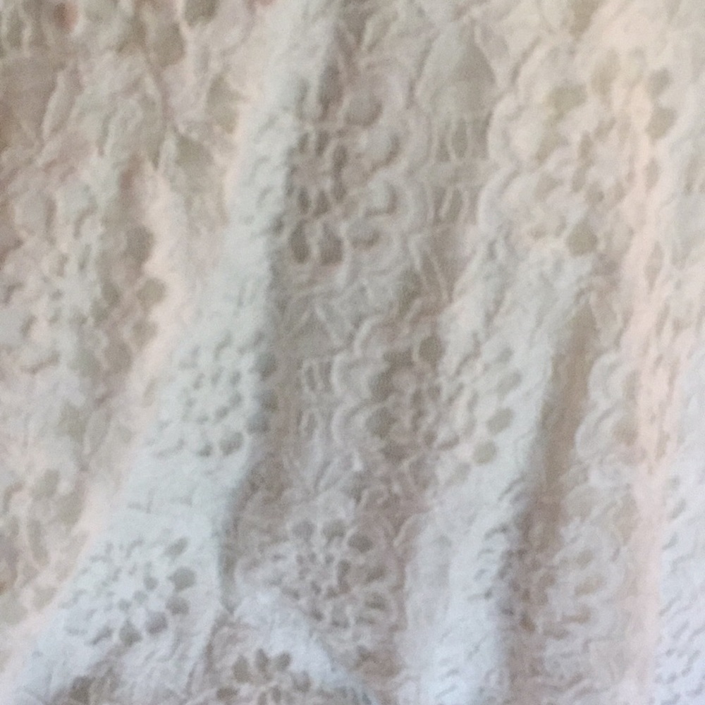 Cream lace dress - Picture 3 of 3